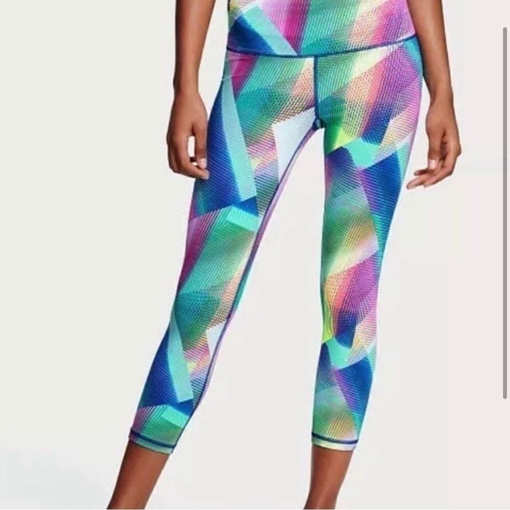 Victoria's Secret Sport Knockout Crop Multi Blue